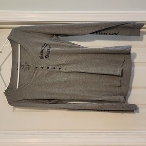 Gray long-sleeve lightweight